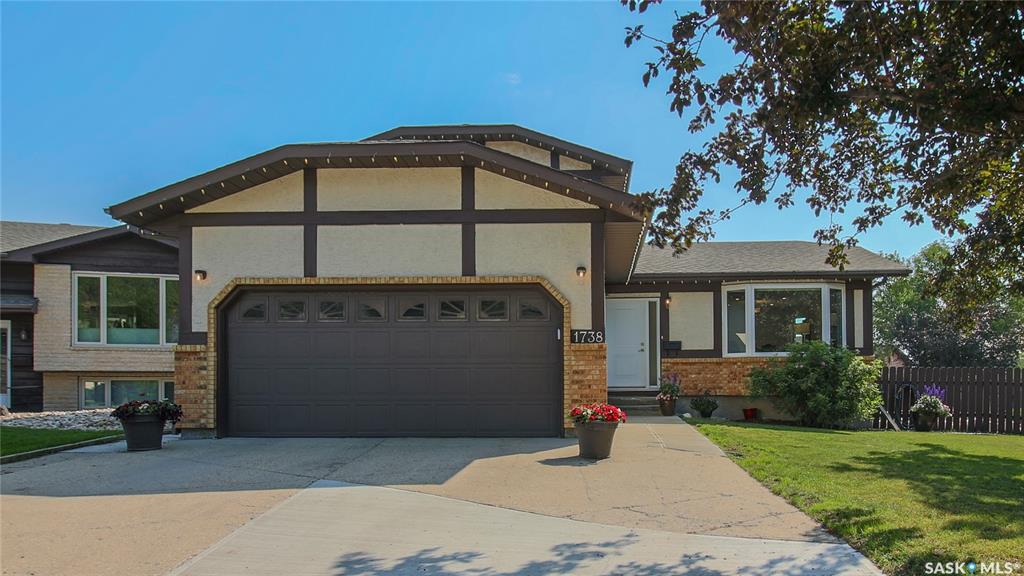 1738 Sinclair Street E, SK013230, Saskatchewan,