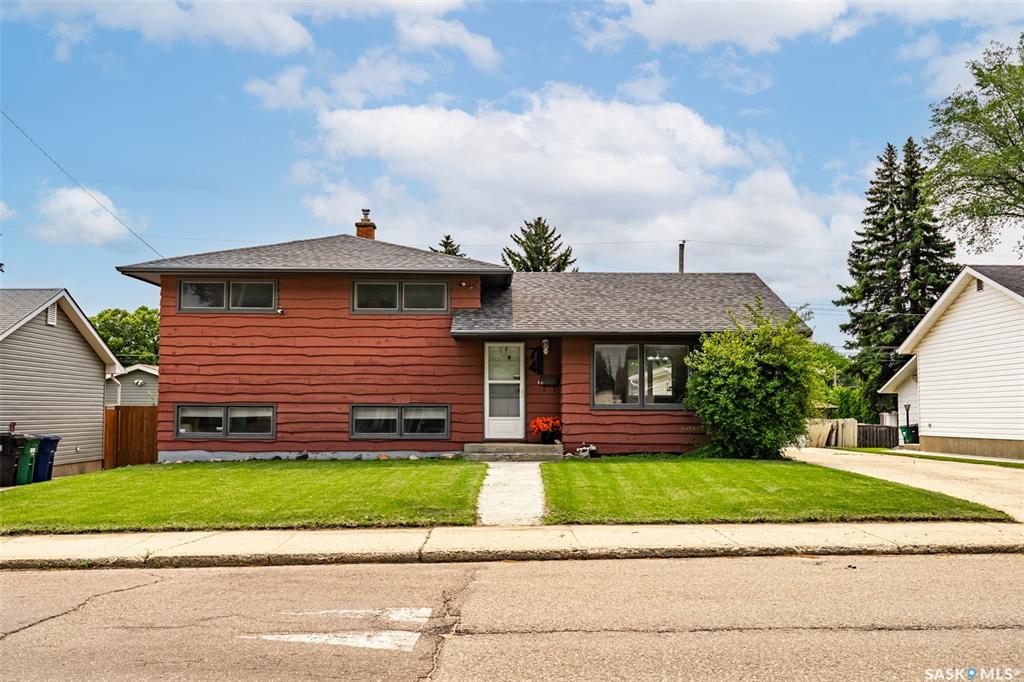 74 Howell Avenue, SK013247, Saskatchewan,