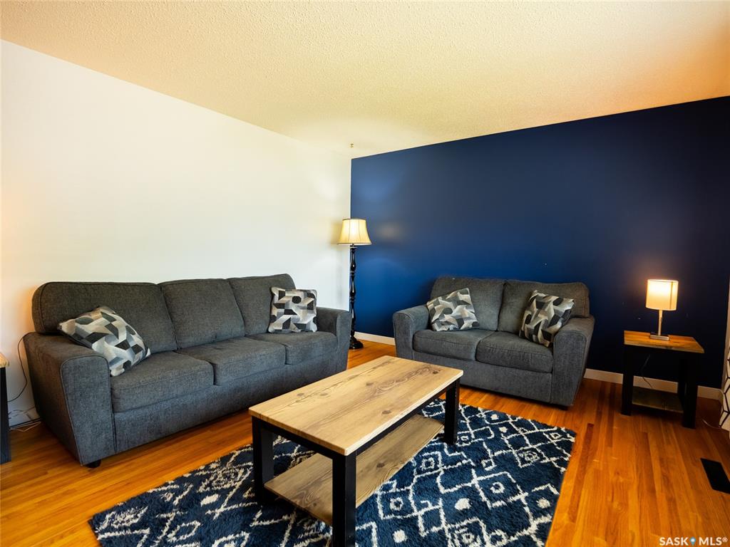 Fourth View of 37 Lorimer Crescent, Coronation Park, Regina, Saskatchewan, S4R 3X9