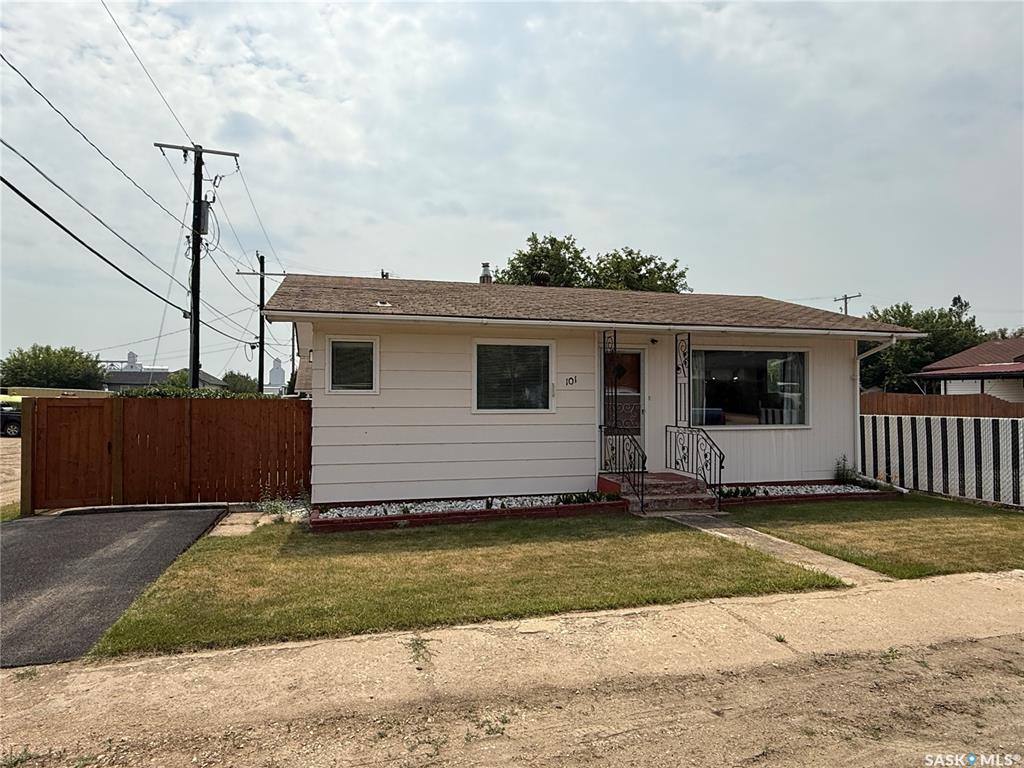 101 4th Avenue W, SK013494, Saskatchewan,