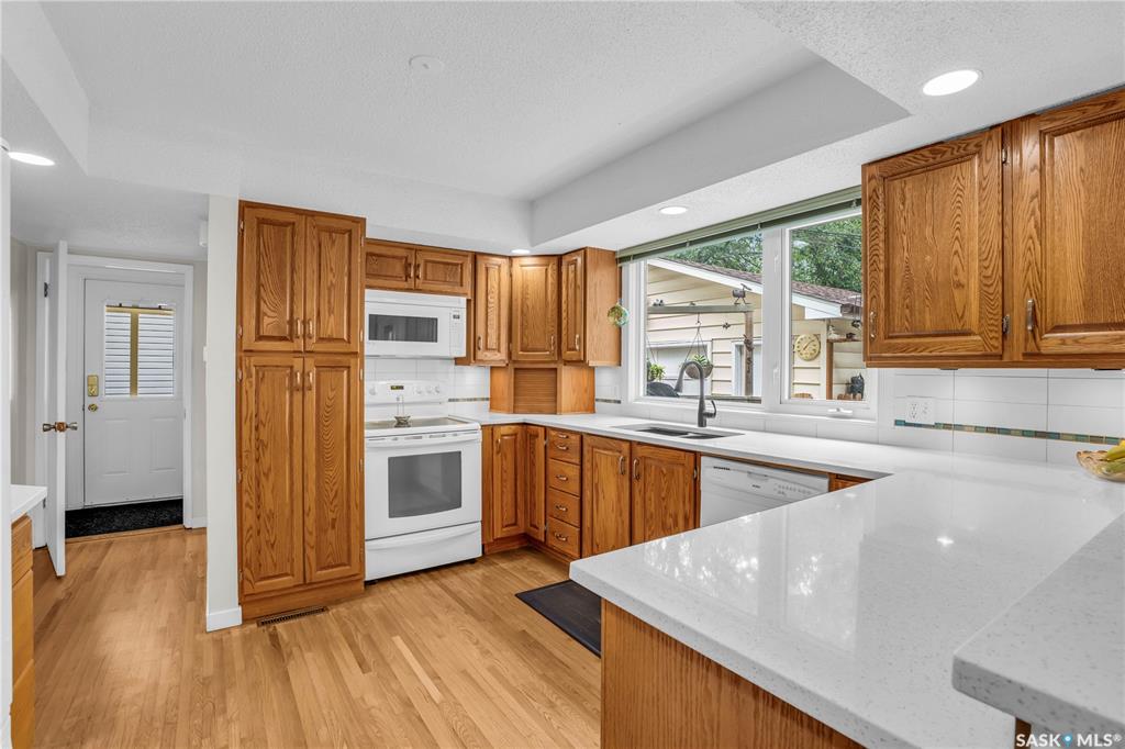 Fifth View of 415 Quance Avenue, Greystone Heights, Saskatoon, Saskatchewan, S7H 3B5
