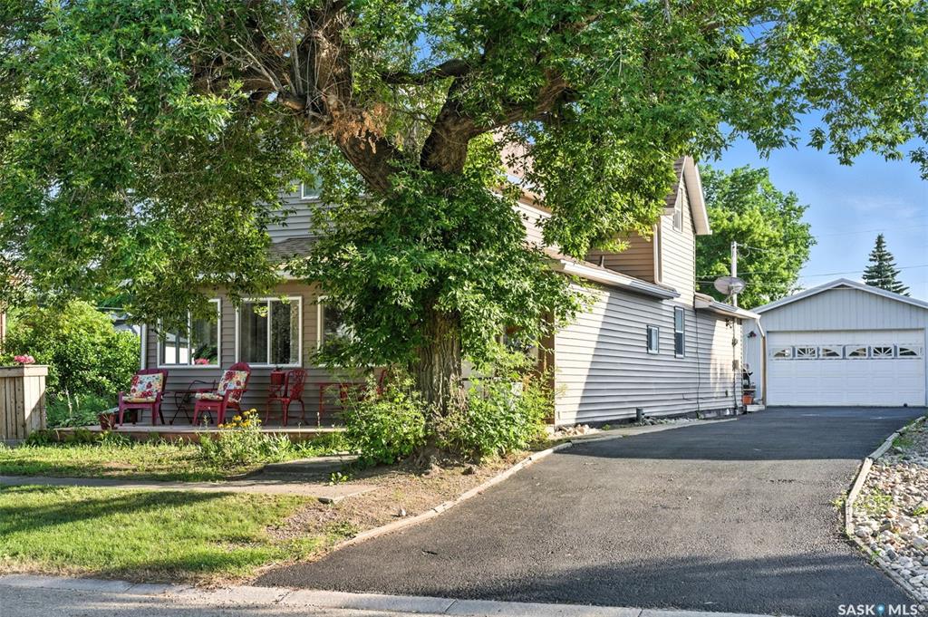 Second View of 303 3rd Avenue E, Watrous, Saskatchewan, S0K 4T0