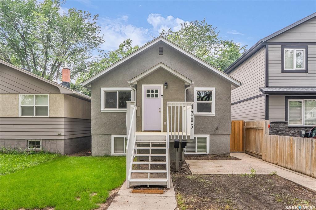 1305 D Avenue N, SK013527, Saskatchewan,