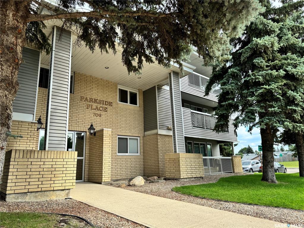 Second View of 706 Confederation Drive #303, Confederation Park, Saskatoon, Saskatchewan, S7L 5R7