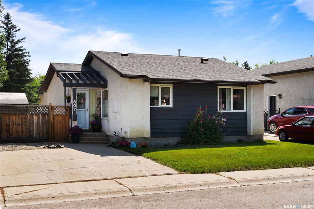 807 Vanier Drive N, SK013636, Saskatchewan,