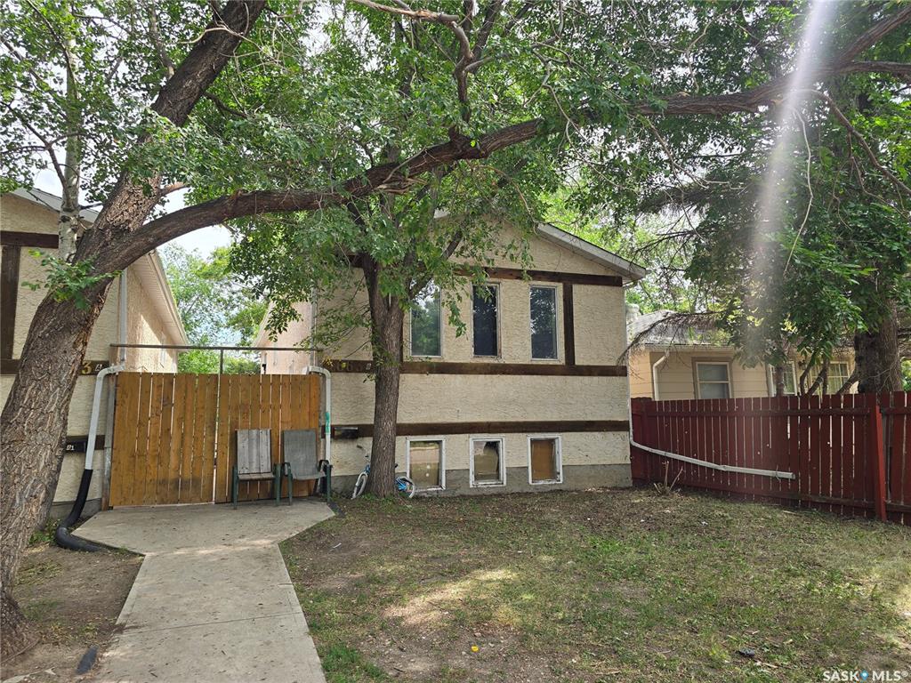 663 Robinson Street #B, SK013786, Saskatchewan,