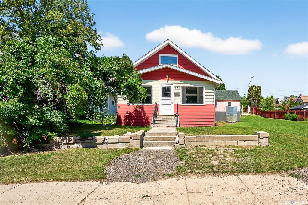 644 Hochelaga Street W, SK013872, Saskatchewan,