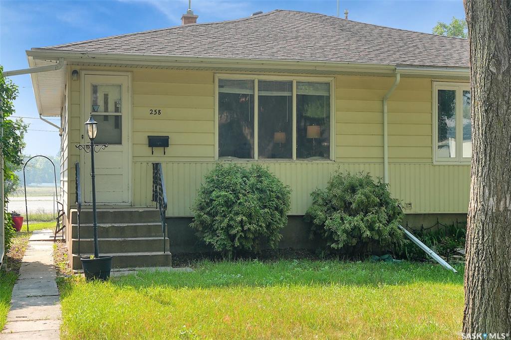 Fifth View of 258 Froom Crescent, Glen Elm Park, Regina, Saskatchewan, S4N 1B7