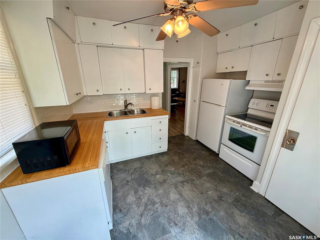 Second View of 2734 Wallace Street, Arnhem Place, Regina, Saskatchewan, S4N 4B2