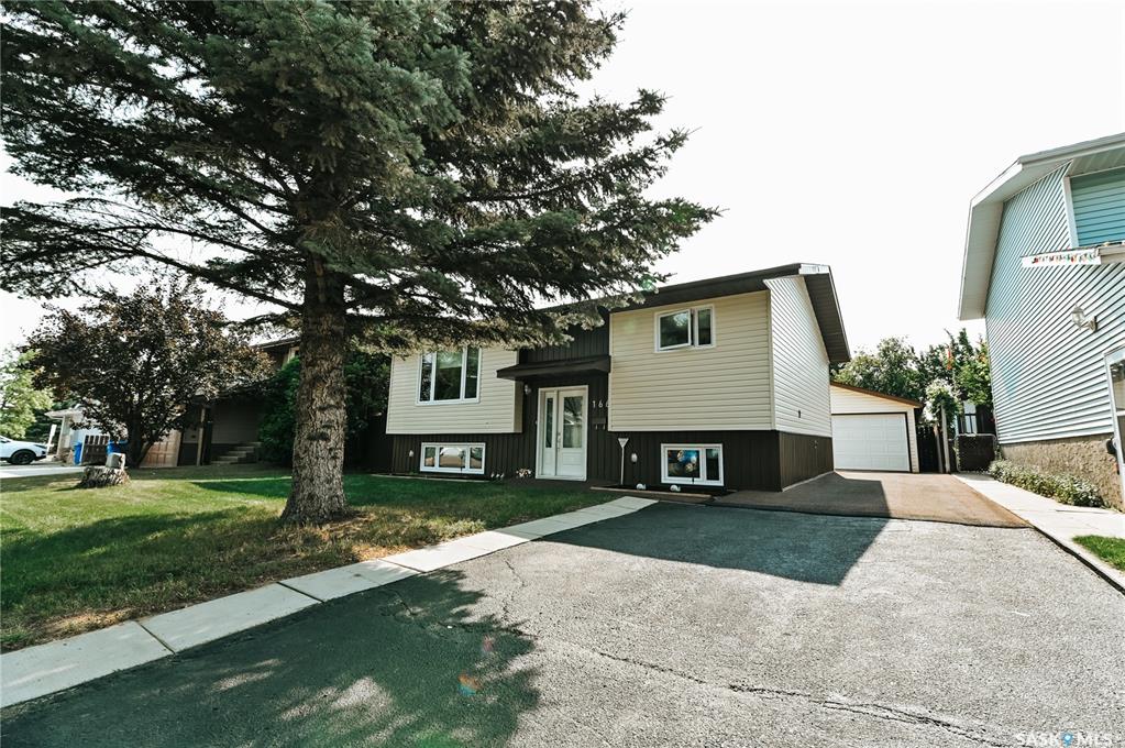 Second View of 1661 Olive Diefenbaker Drive, Crescent Acres, Prince Albert, Saskatchewan, S6V 7V9
