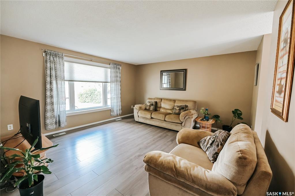Fourth View of 1661 Olive Diefenbaker Drive, Crescent Acres, Prince Albert, Saskatchewan, S6V 7V9