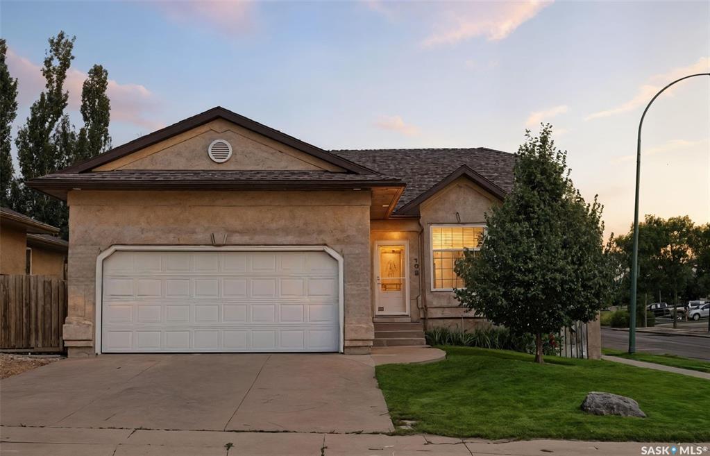 Fourth View of 102 Bayfield Crescent, Briarwood, Saskatoon, Saskatchewan, S7V 1E3