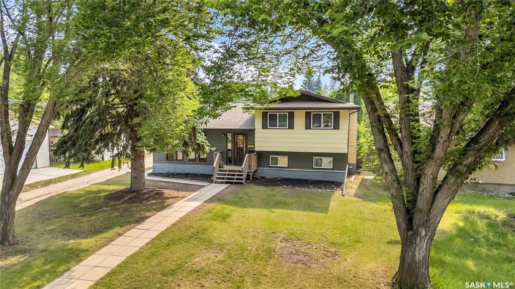 Second View of 1911 Melrose Avenue, Queen Elizabeth, Saskatoon, Saskatchewan, S7J 0V1