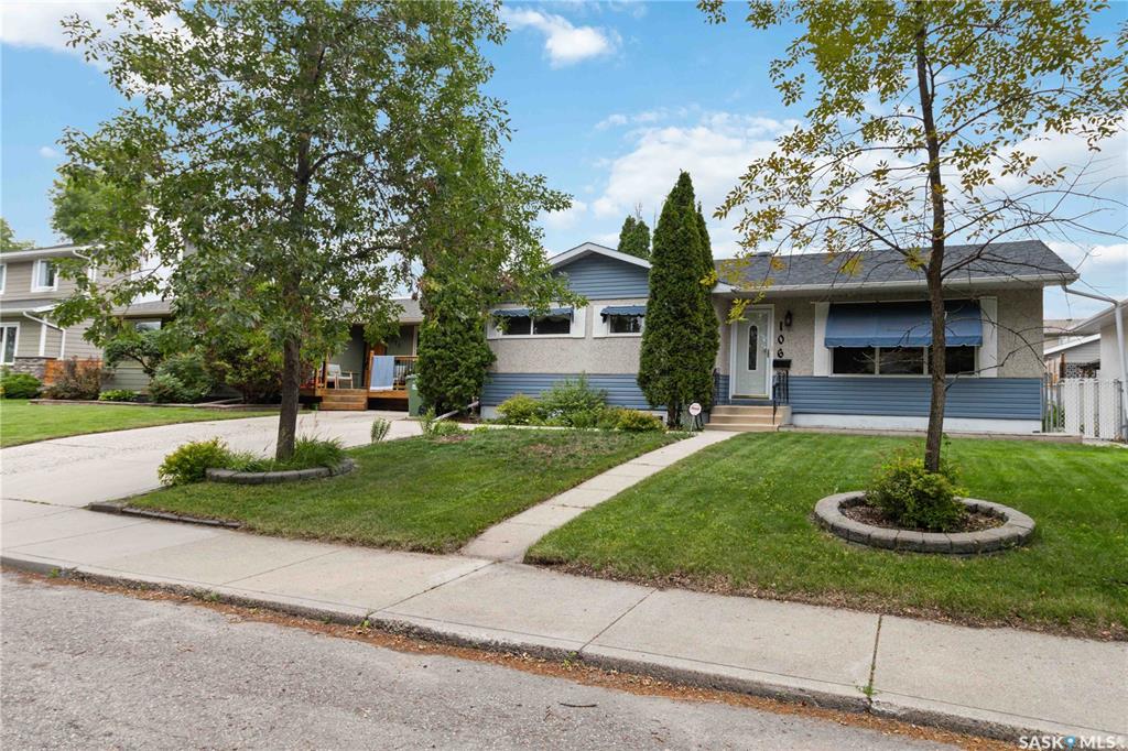Second View of 106 Phillips Crescent, Brevoort Park, Saskatoon, Saskatchewan, S7H 3N1