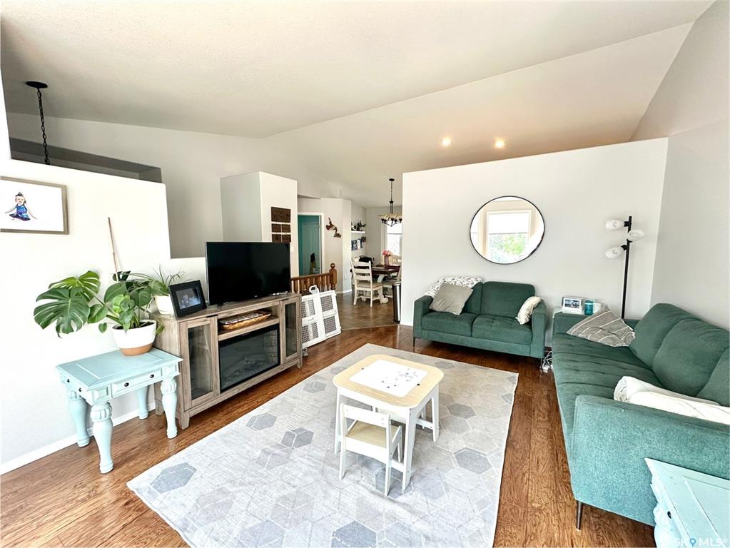 Fifth View of 10317 Henderson Drive, Fairview Heights, North Battleford, Saskatchewan, S9A 3Y9