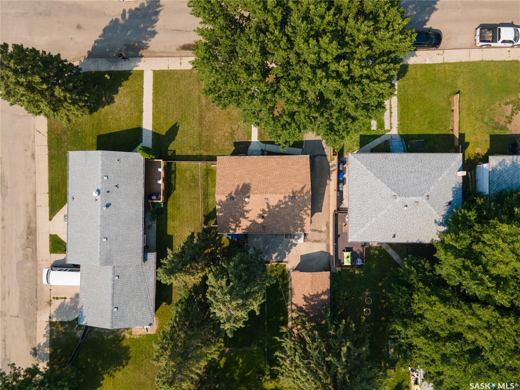Fifth View of 450 V Avenue S, Pleasant Hill, Saskatoon, Saskatchewan, S7M 3E7