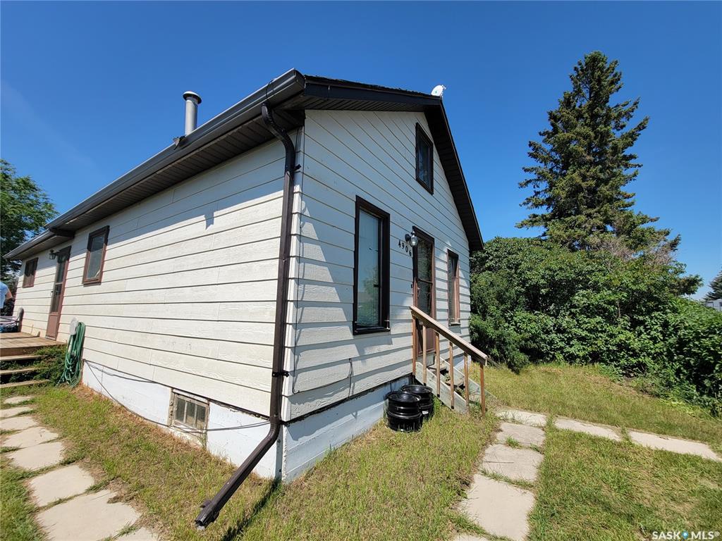 Second View of 4906 Leader Street, Macklin, Saskatchewan, S0L 2C0