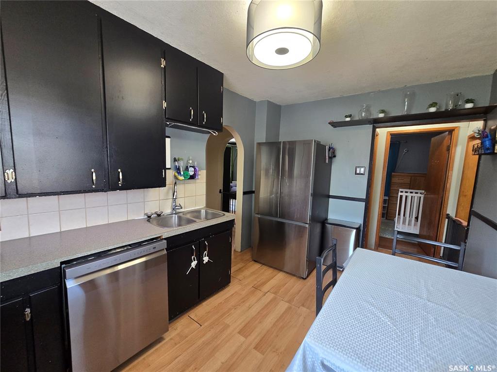 Third View of 275 5th Avenue Ne, North East, Swift Current, Saskatchewan, S9H 2L3