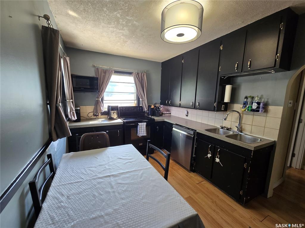 Fifth View of 275 5th Avenue Ne, North East, Swift Current, Saskatchewan, S9H 2L3