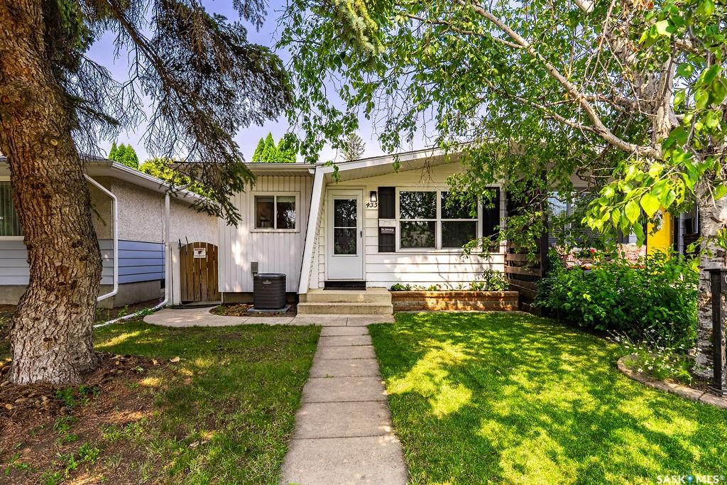 433 East Place, SK014414, Saskatchewan,