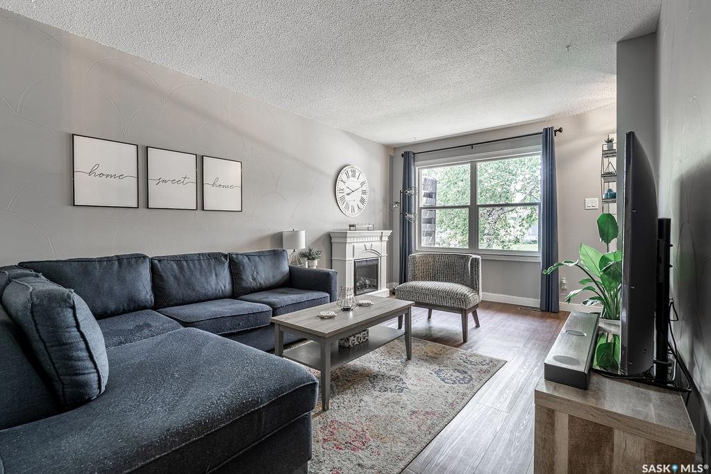 Fifth View of 433 East Place, Eastview SA, Saskatoon, Saskatchewan, S7J 2Y7