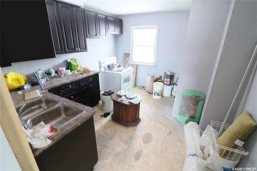 Fifth View of 341 X Avenue S, Meadowgreen, Saskatoon, Saskatchewan, S7M 3H5
