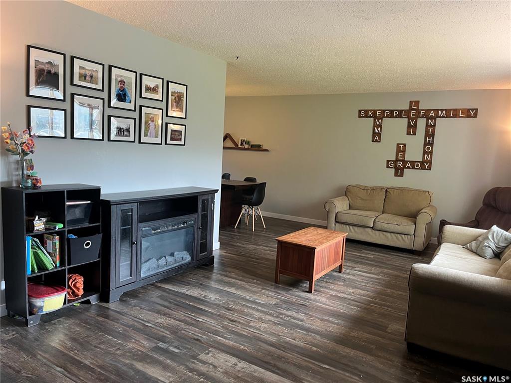 Third View of 206 3rd Avenue, Caronport, Saskatchewan, S0H 0S0