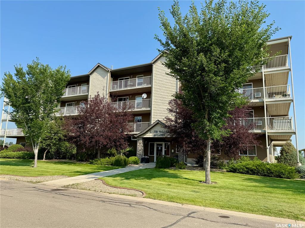 2 18th Street #207, SK014618, Saskatchewan,