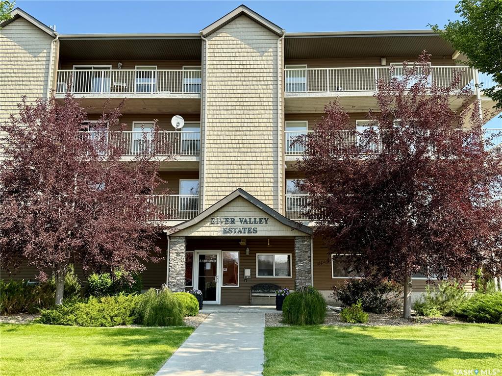 Second View of 2 18th Street #207, Battleford, Saskatchewan, S0M 0E0