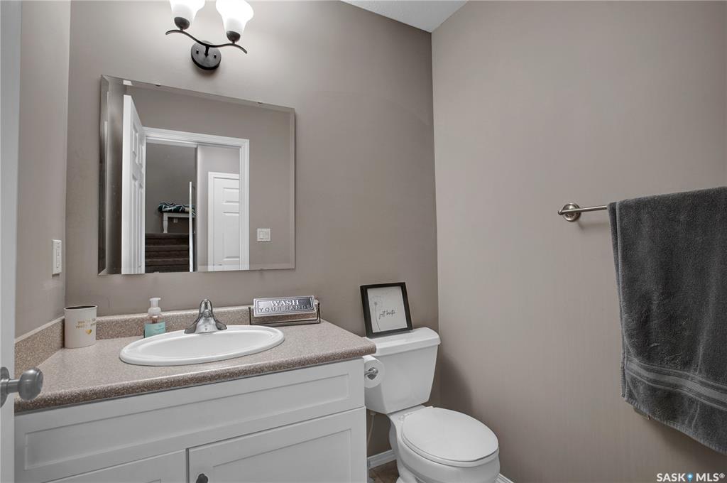 Fourth View of 701 6th Avenue S, Warman, Saskatchewan, S0K 4S0