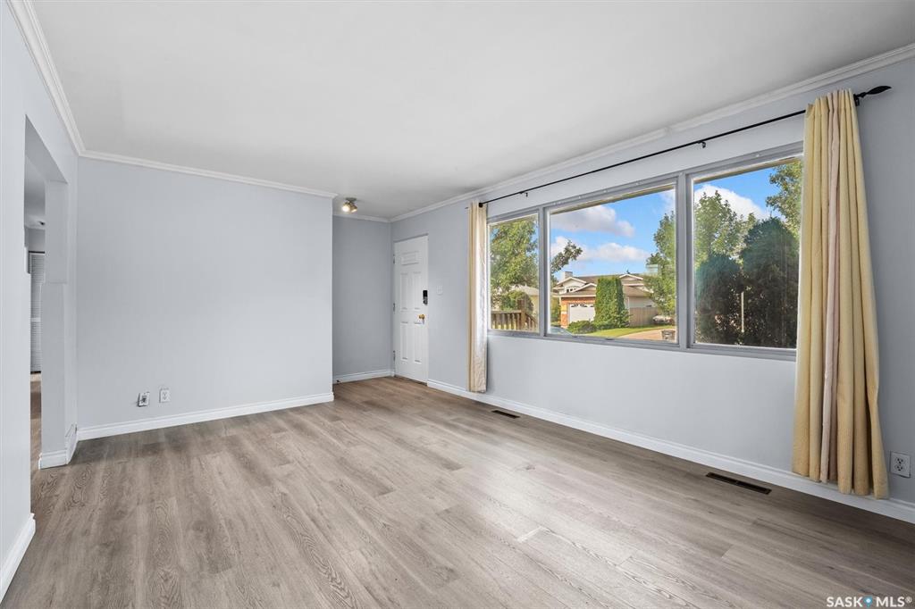 Fourth View of 234 Witney Avenue N, Mount Royal SA, Saskatoon, Saskatchewan, S7L 3M3