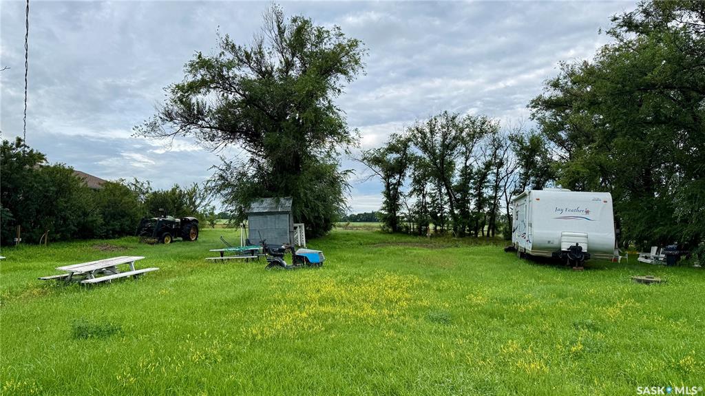 Fourth View of Lot 17 18 Railway Street, Macrorie, Saskatchewan, S0L 2E0