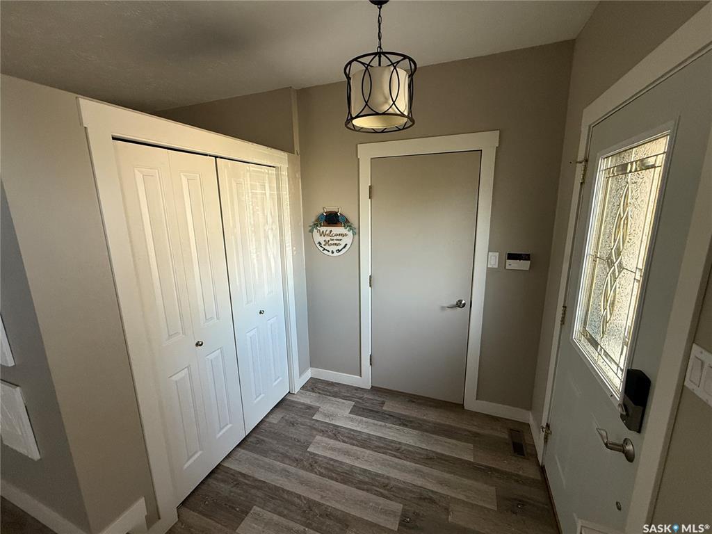 Second View of 207 9th Street, Weyburn, Saskatchewan, S4H 1E9
