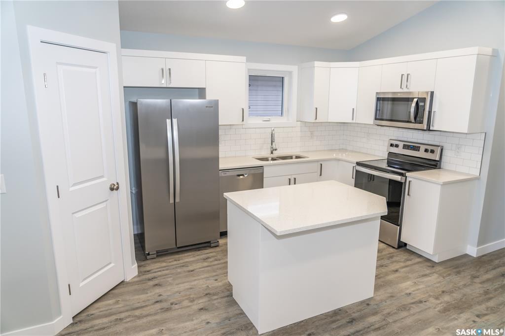 Fourth View of 879 Brighton Boulevard, Brighton, Saskatoon, Saskatchewan, S7W 0Y4