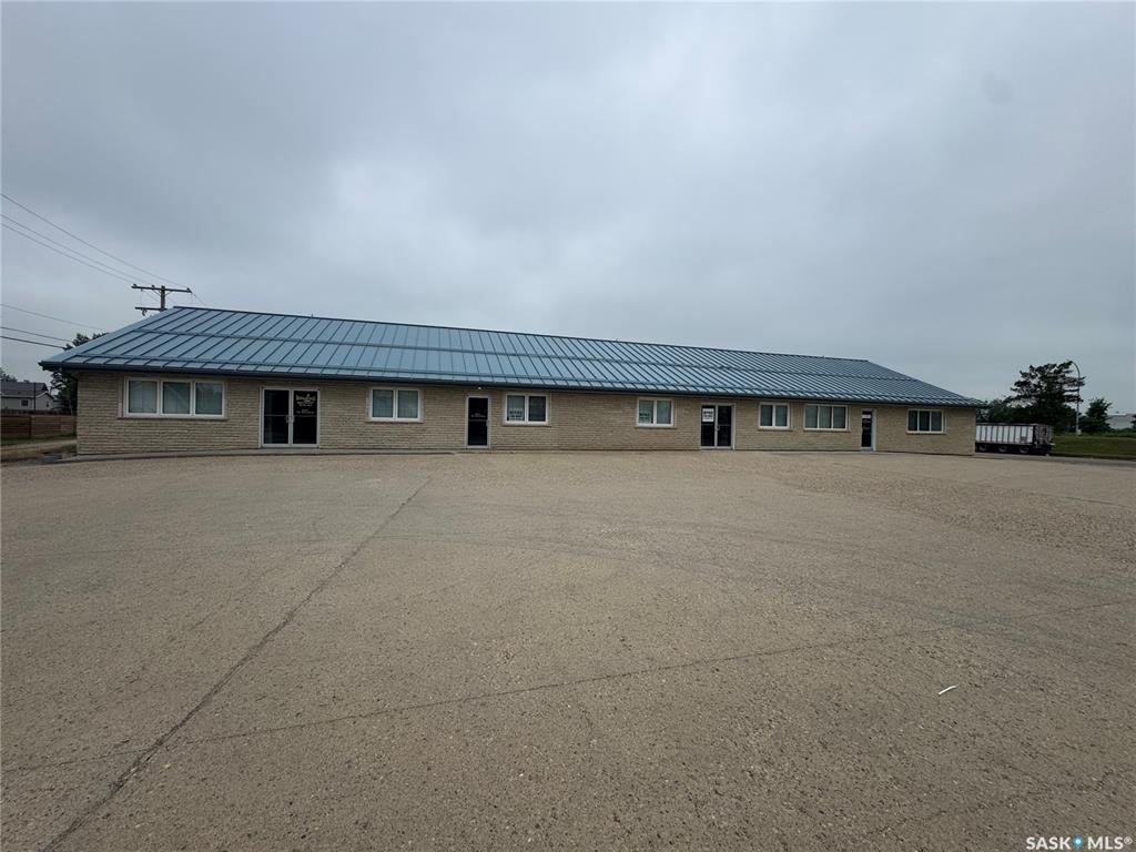 Fifth View of 102 Sims Avenue, Weyburn, Saskatchewan, S4H 0A2