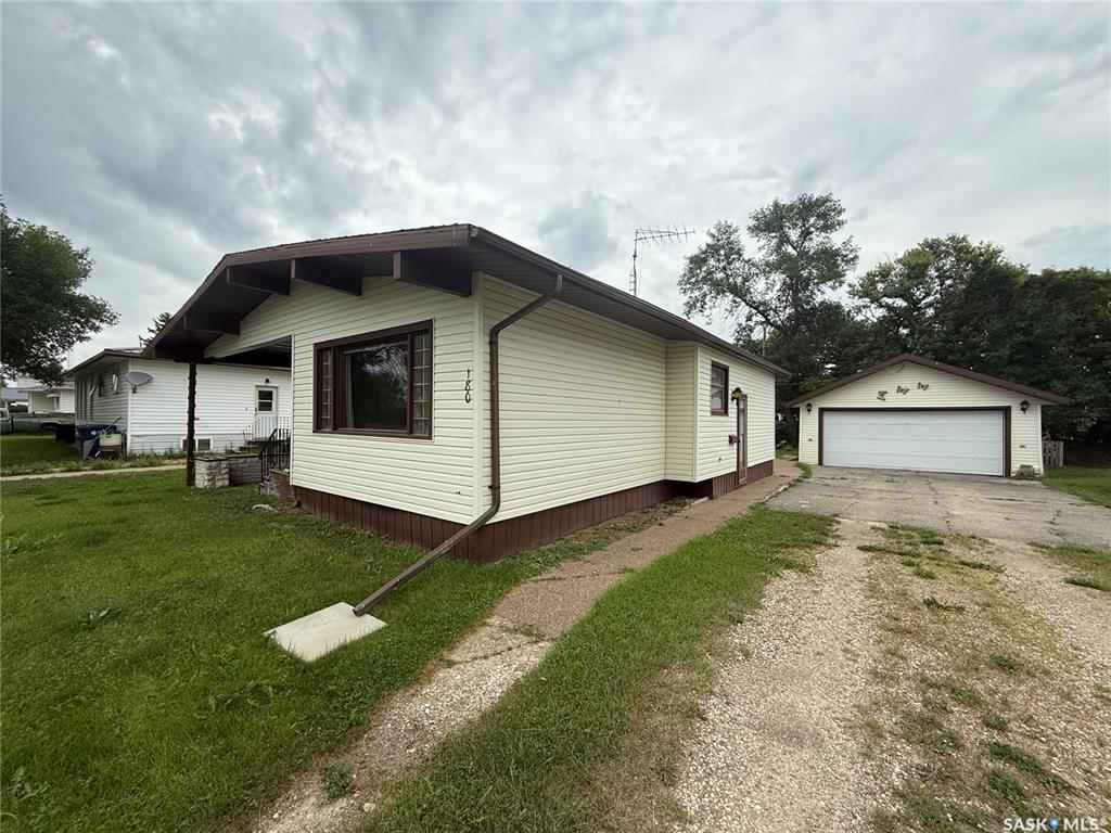 180 194 Main Street, SK014775, Saskatchewan,