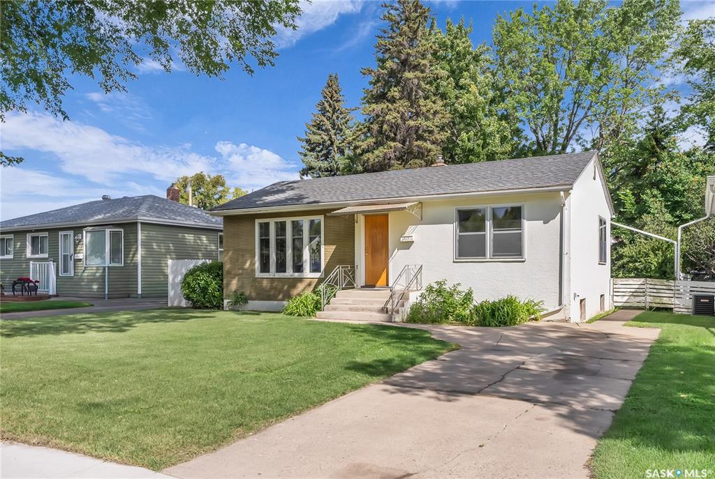Second View of 1117 3rd Street E, Haultain, Saskatoon, Saskatchewan, S7H 1N1