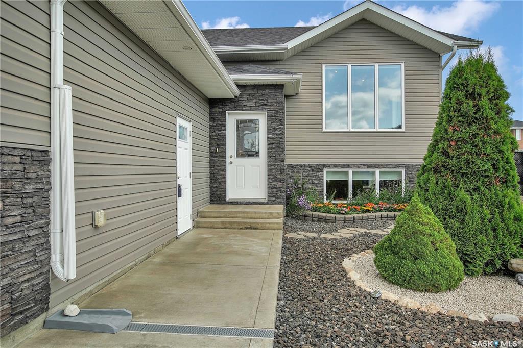 Third View of 812 Weisdorff Place, Warman, Saskatchewan, S0K 4S2