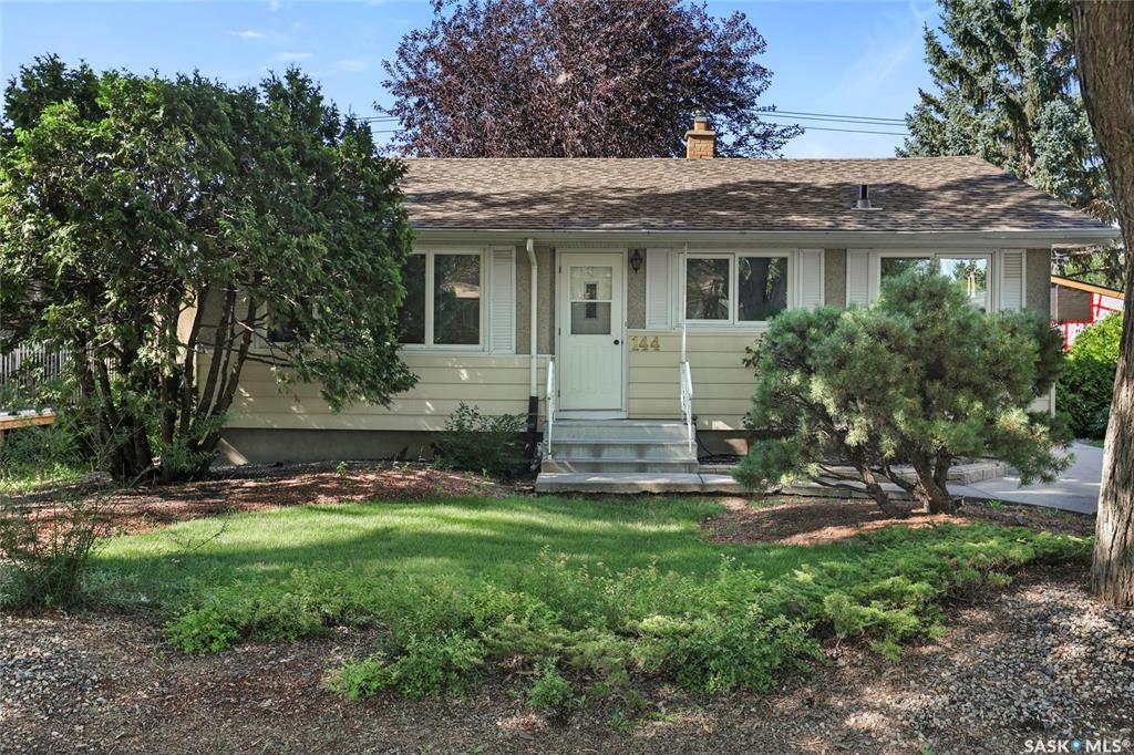 MLS® listing #SK014922 for sale located at 144 Woodward Avenue