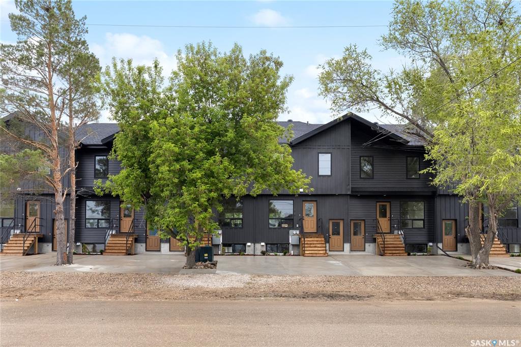 75 3rd Avenue #2 A/B, SK014963, Saskatchewan,