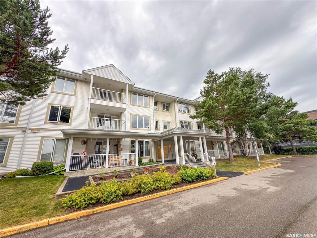 305 34th Street W #215, SK014990, Saskatchewan,