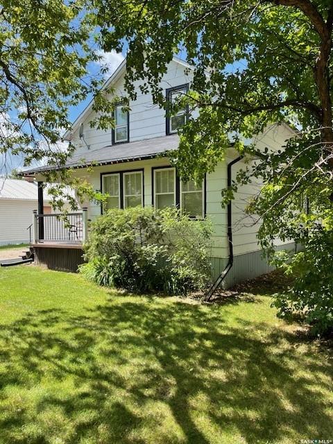 Third View of 308 1st Street W, Carlyle, Saskatchewan, S0C 0R0
