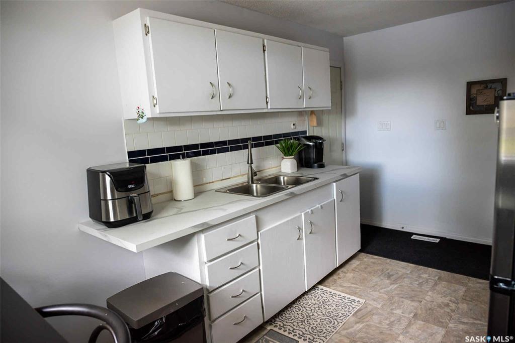 Fifth View of 18 Marshall Crescent, Normanview, Regina, Saskatchewan, S4R 4Y7