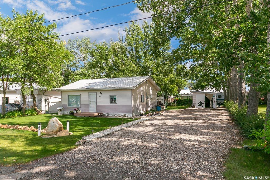 MLS® listing #SK015120 for sale located at 25 Maple Street