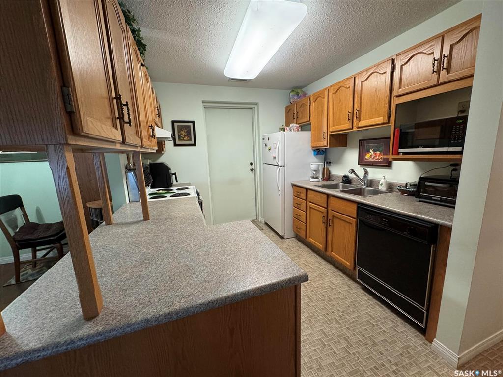 Third View of 532 River Street E #A2, Midtown, Prince Albert, Saskatchewan, S6V 0A6