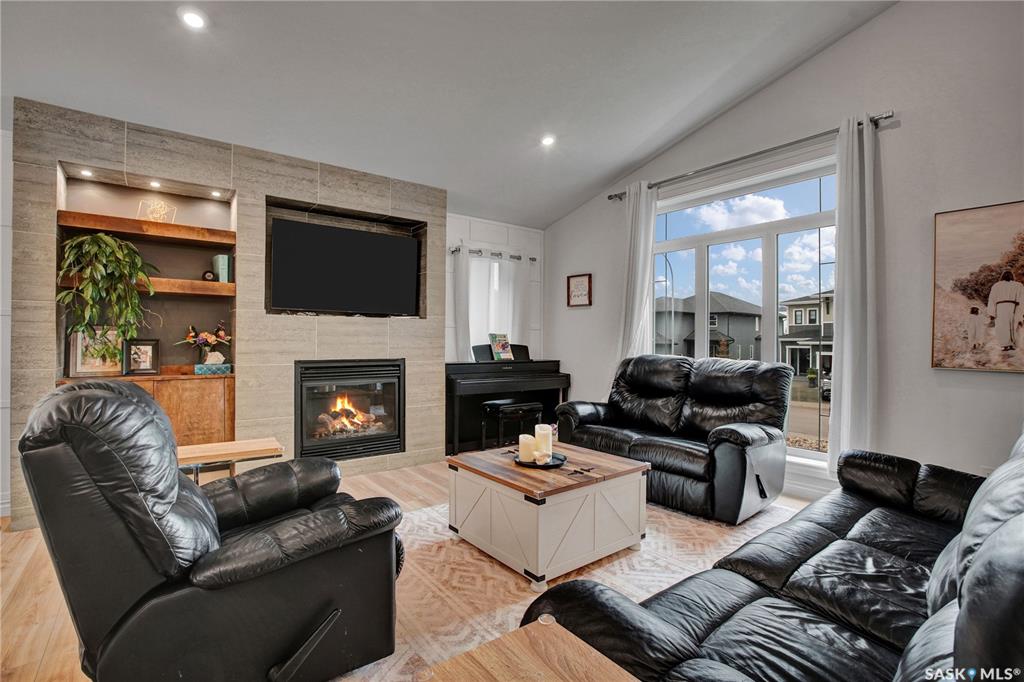 Third View of 612 Evergreen Terrace, Warman, Saskatchewan, S0K 4S2