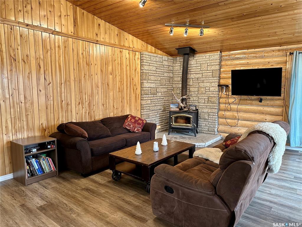 Second View of 803 Otter Street, Missinipe, Saskatchewan, S0J 1L0