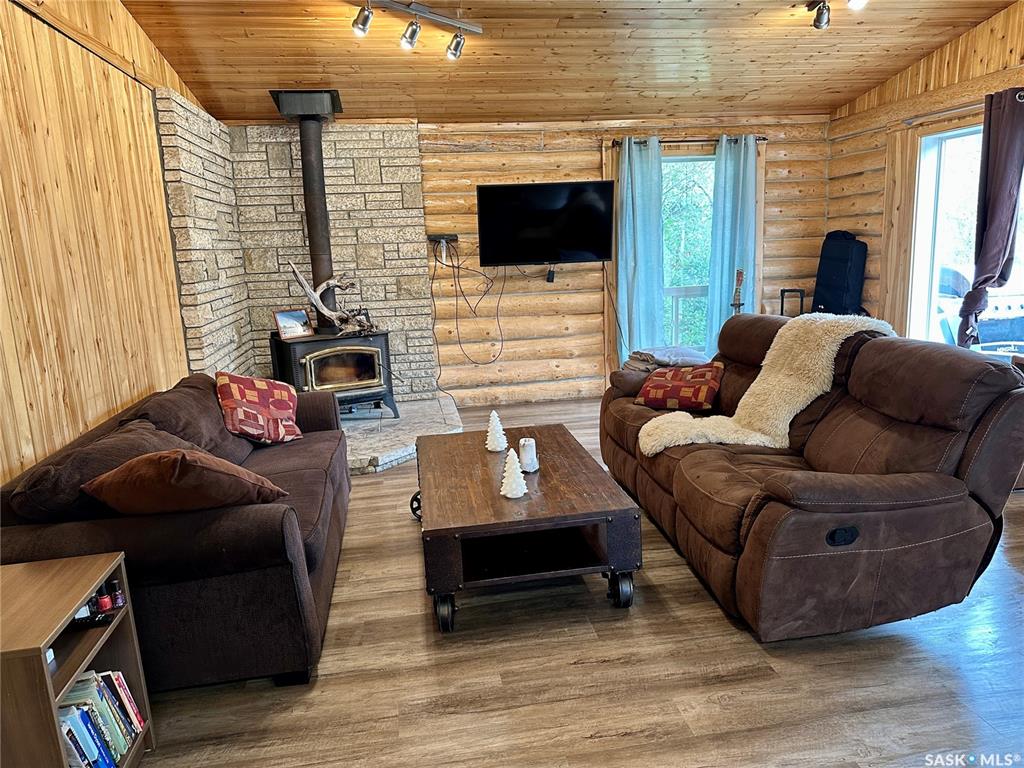 Third View of 803 Otter Street, Missinipe, Saskatchewan, S0J 1L0