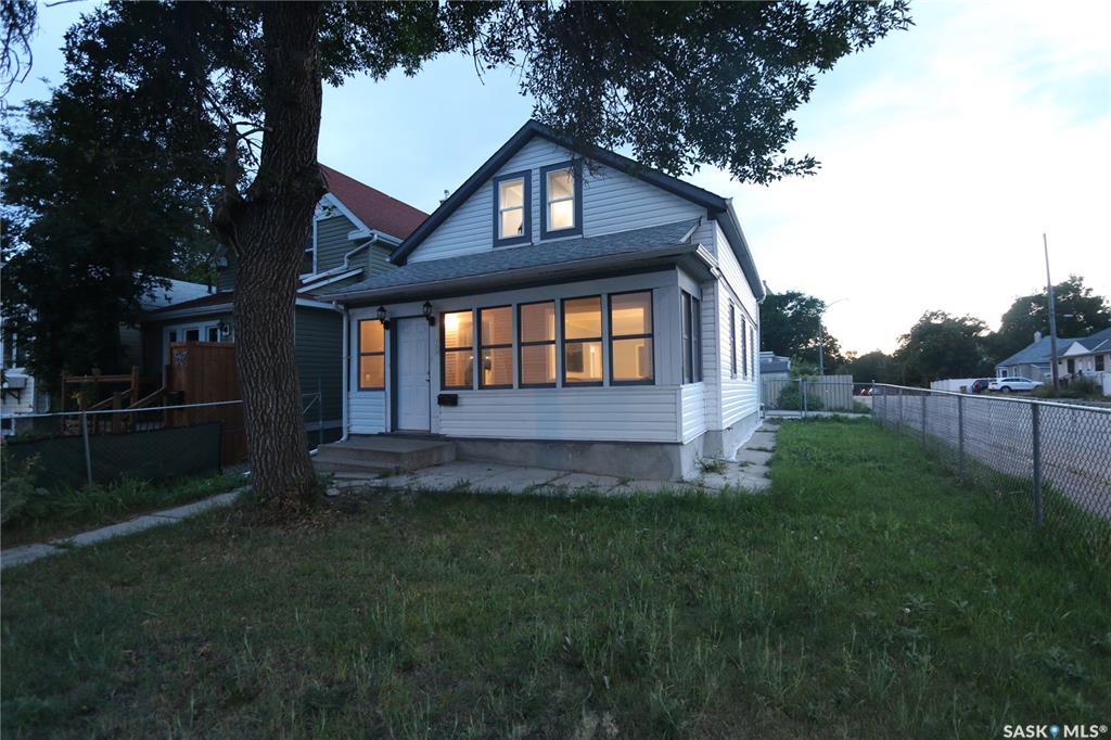 MLS® listing #SK015204 for sale located at 2100 Atkinson Street