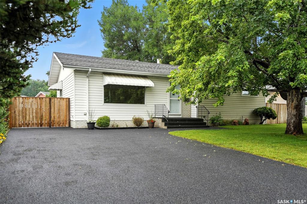 2210 Easthill, SK015213, Saskatchewan,
